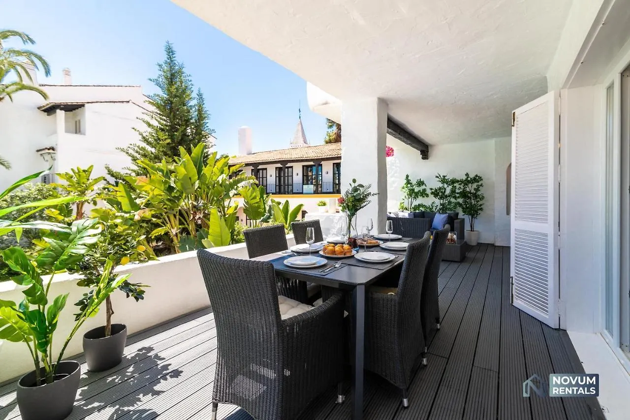 Апартаменты Luxurious Beachside In The Heart Of Puente Romano Марбелья Испания