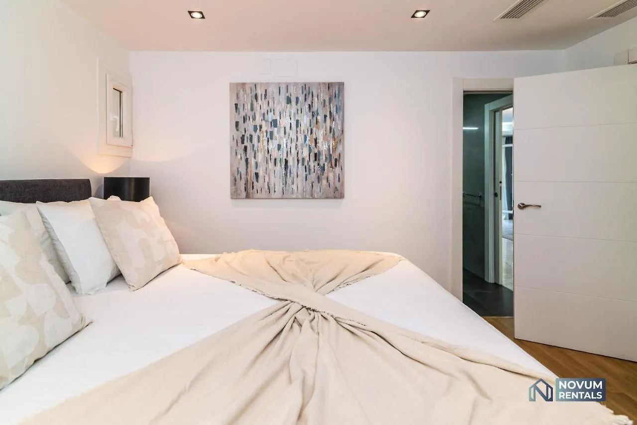 Apartment Luxurious Beachside In The Heart Of Puente Romano Marbella Spain